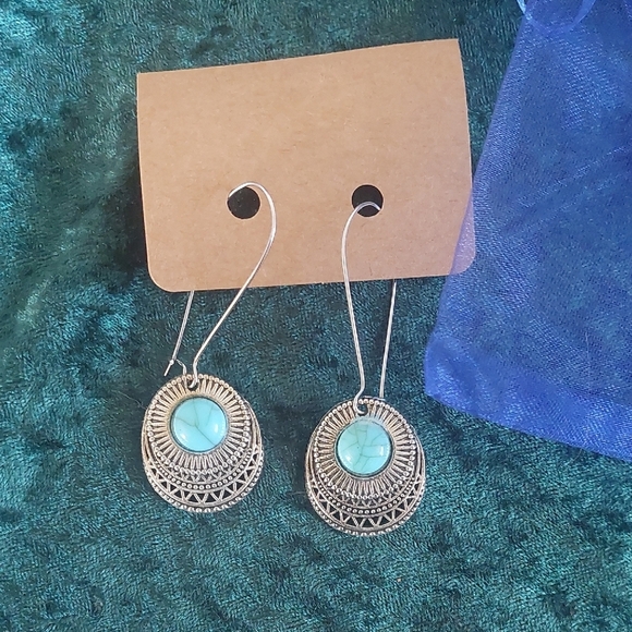 Elegant Silver and Turquoise Earrings - Picture 1 of 1
